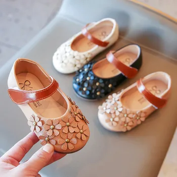 Новые туфли на плоской подошве для маленьких девочек, кожаные туфли принцессы Мэри Джейн с цветами, летние мягкие туфли для девочек на свадьбу